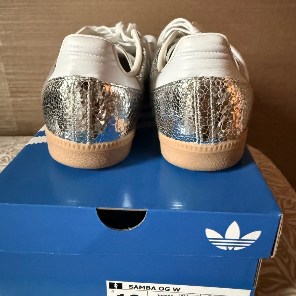 adidas silver metallic women's sneaker.  Size 10 - Picture 8 of 9